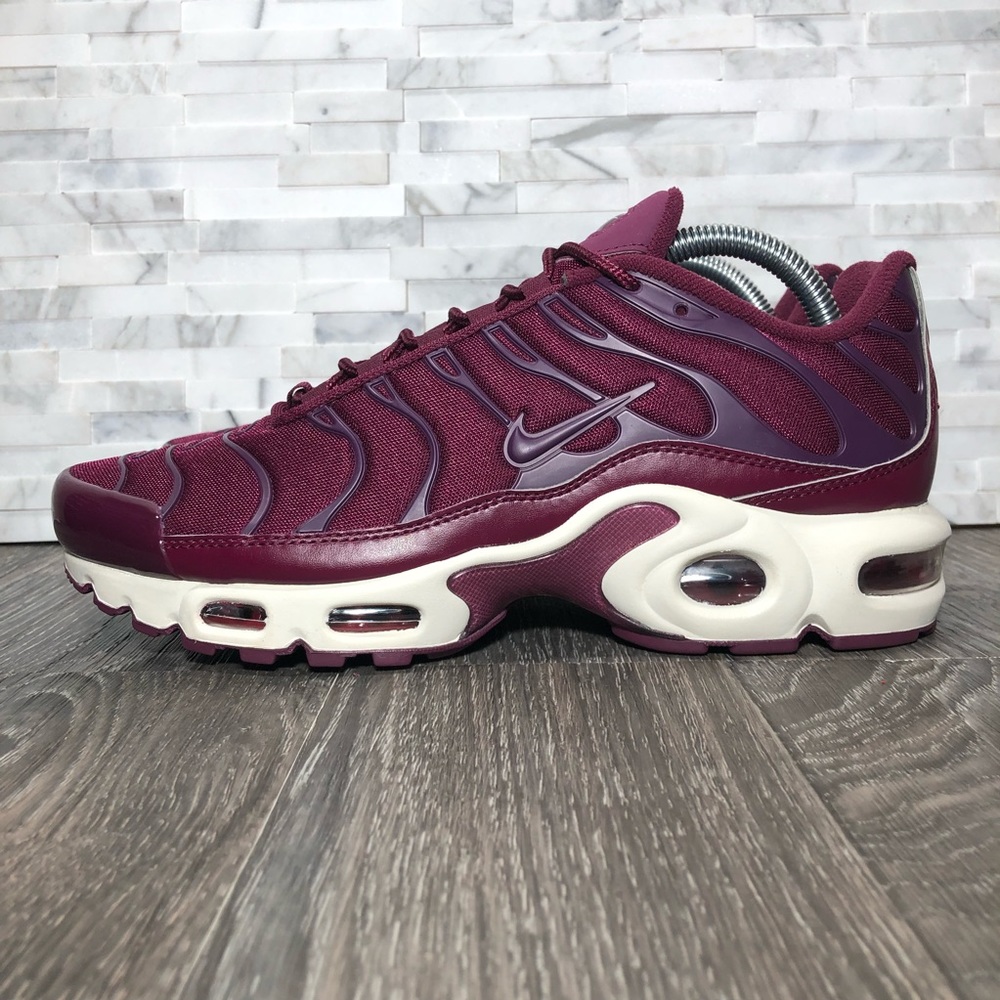 NWOT Nike Air Max Plus TN Bordeaux - Picture 3 of 8